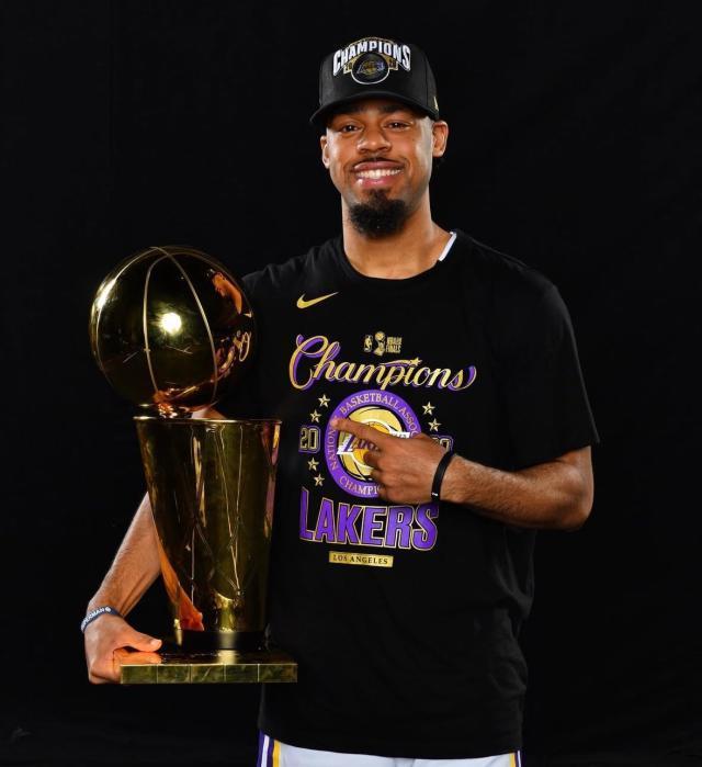 开云-前湖勇冠军后卫奎因·库克因美伊冲突丢掉工作